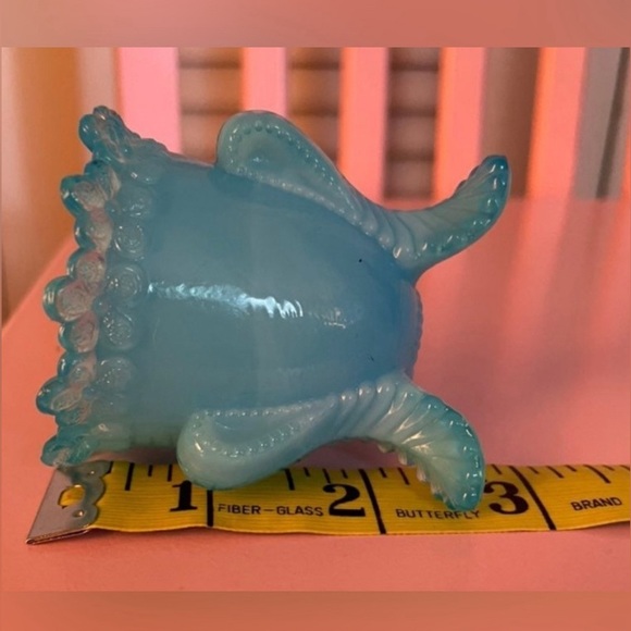 Victorian TOOTHPICK HOLDER VINTAGE BLUE OPALESCENT GLASS FLORAL HOLDER - Picture 9 of 9